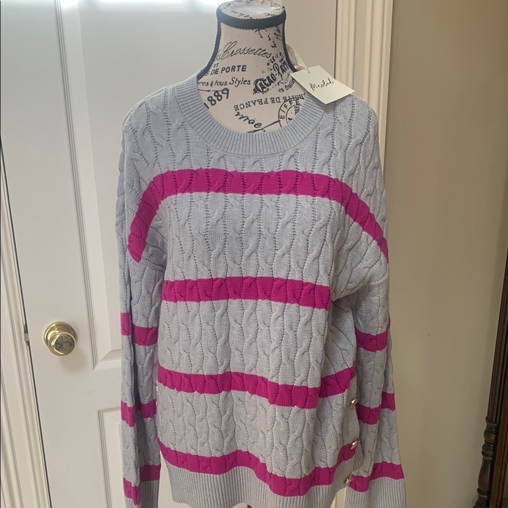 Women's Gray and Pink Cable Knit Sweater. Nwt. Large
